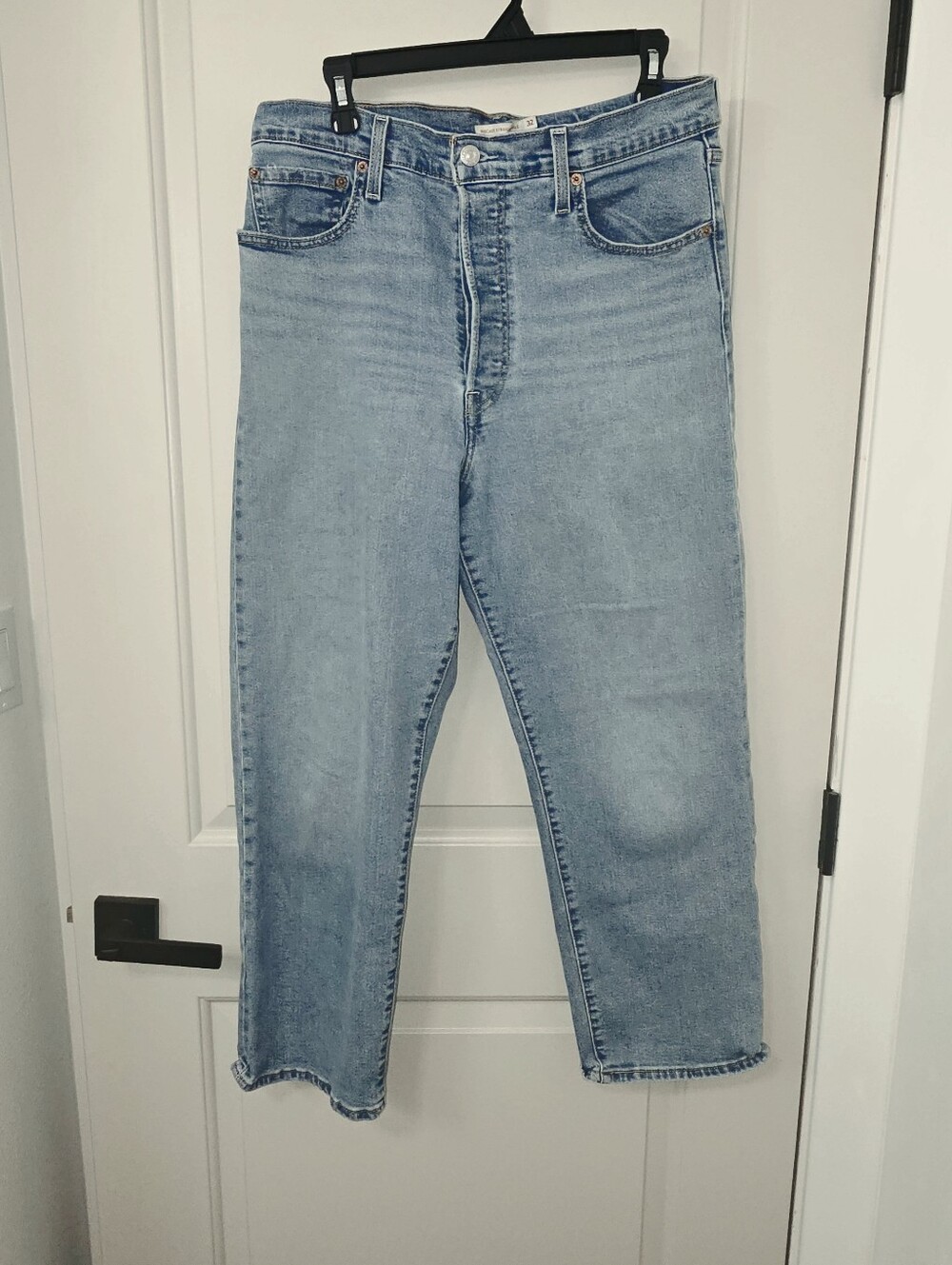 Levis Ribcage Straight Size 32
